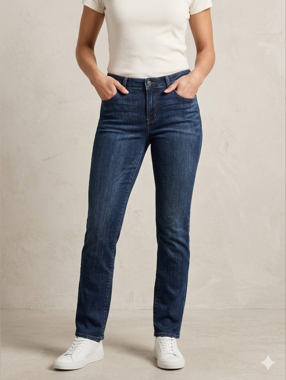 Hudson Jeans Womens Size 31 Dark Blue Denim Straight Leg Jeans